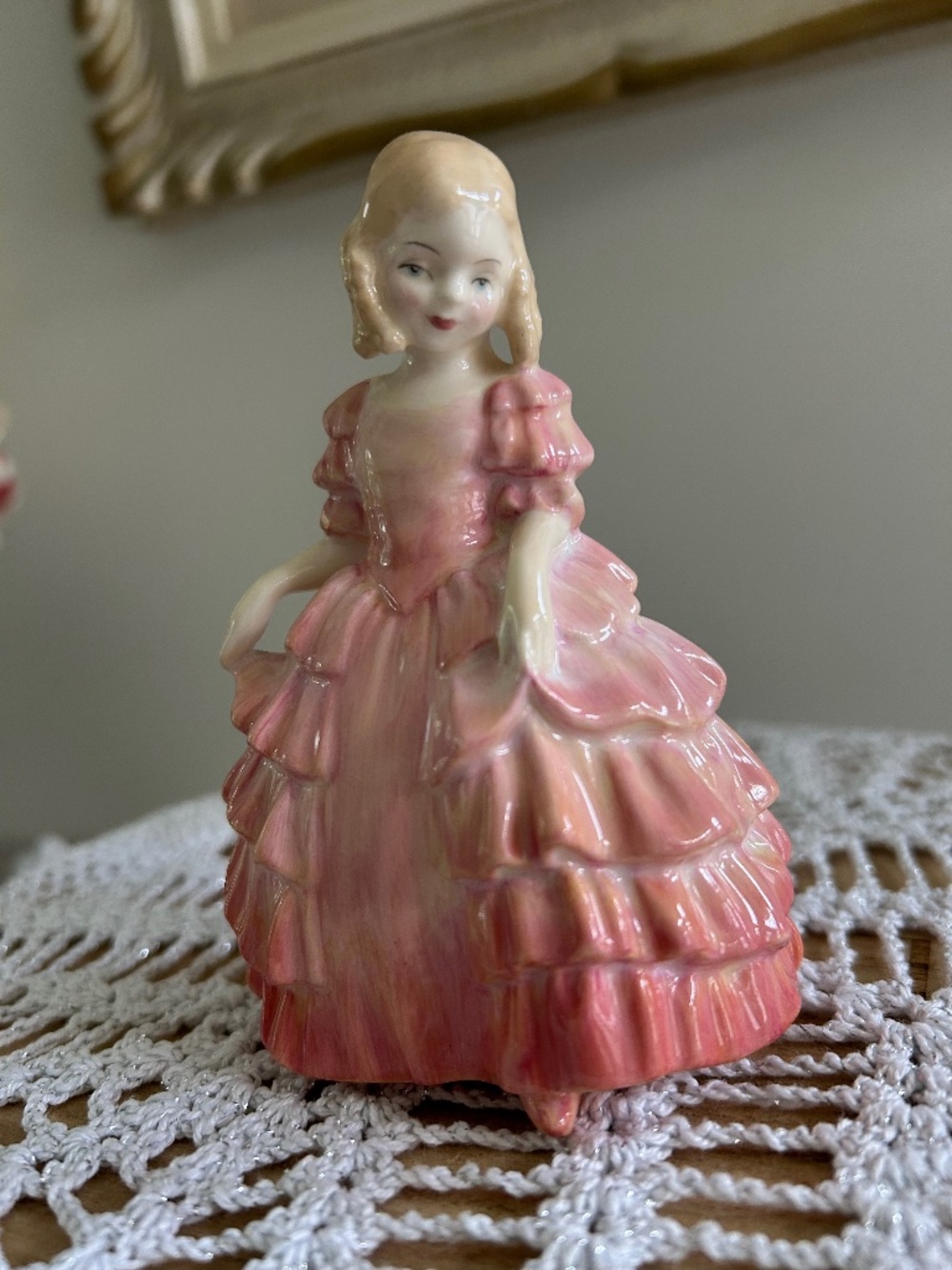 Royal Doulton's 'Rose'